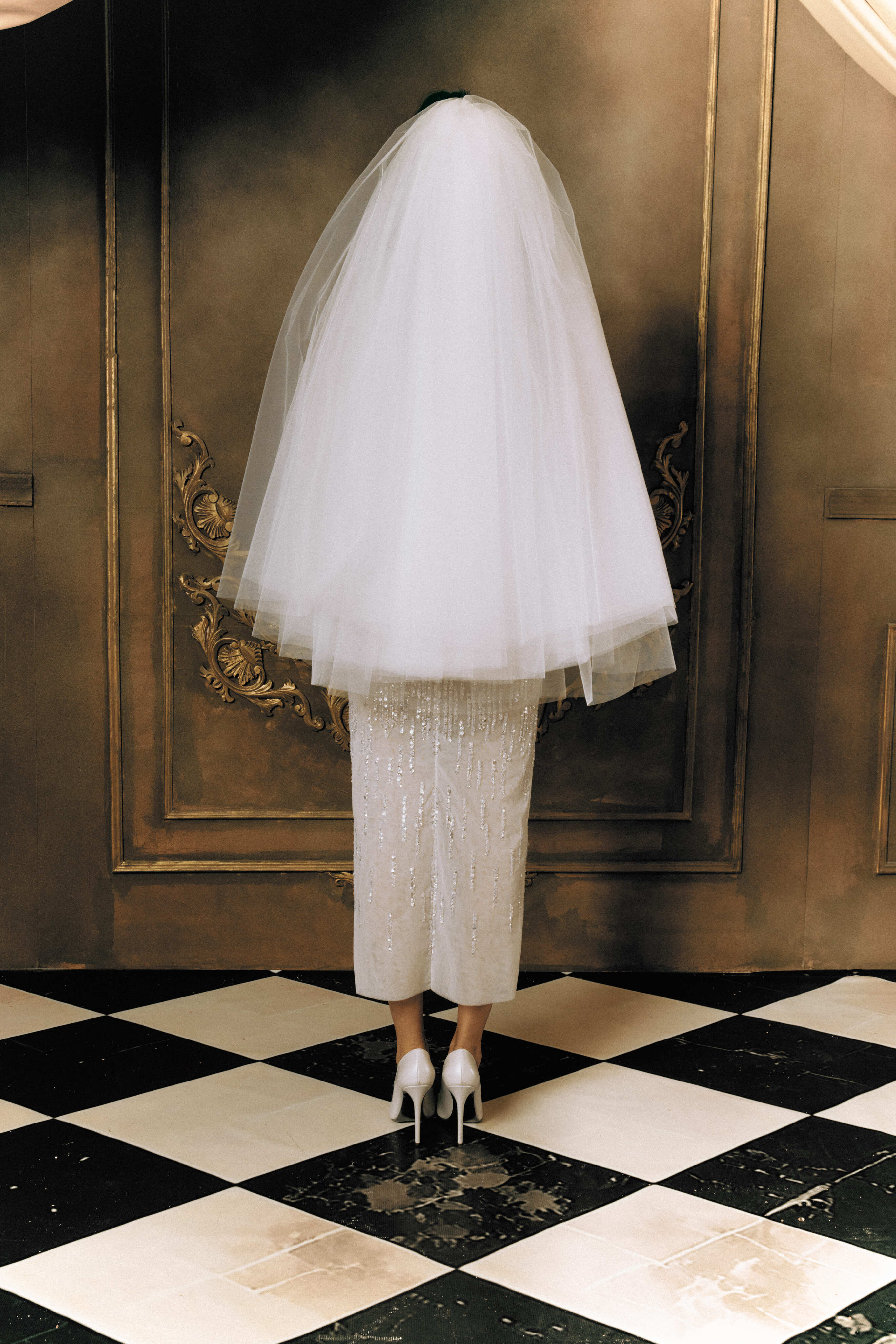 LOOK 019