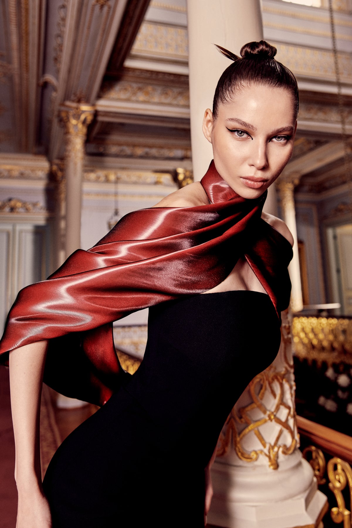LOOK 004
